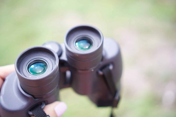 Achat des meilleures jumelles: comparatif, test et avis des différents types