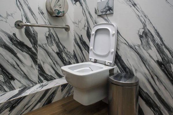 Quels sont les avantages d'un bidet japonais par rapport à un bidet traditionnel ?