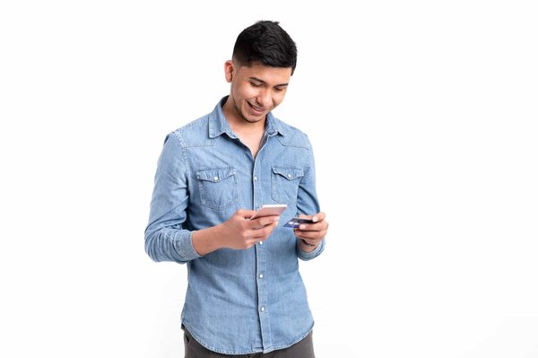 Comment assembler un LEGO Dragon Ball Z complexe ?